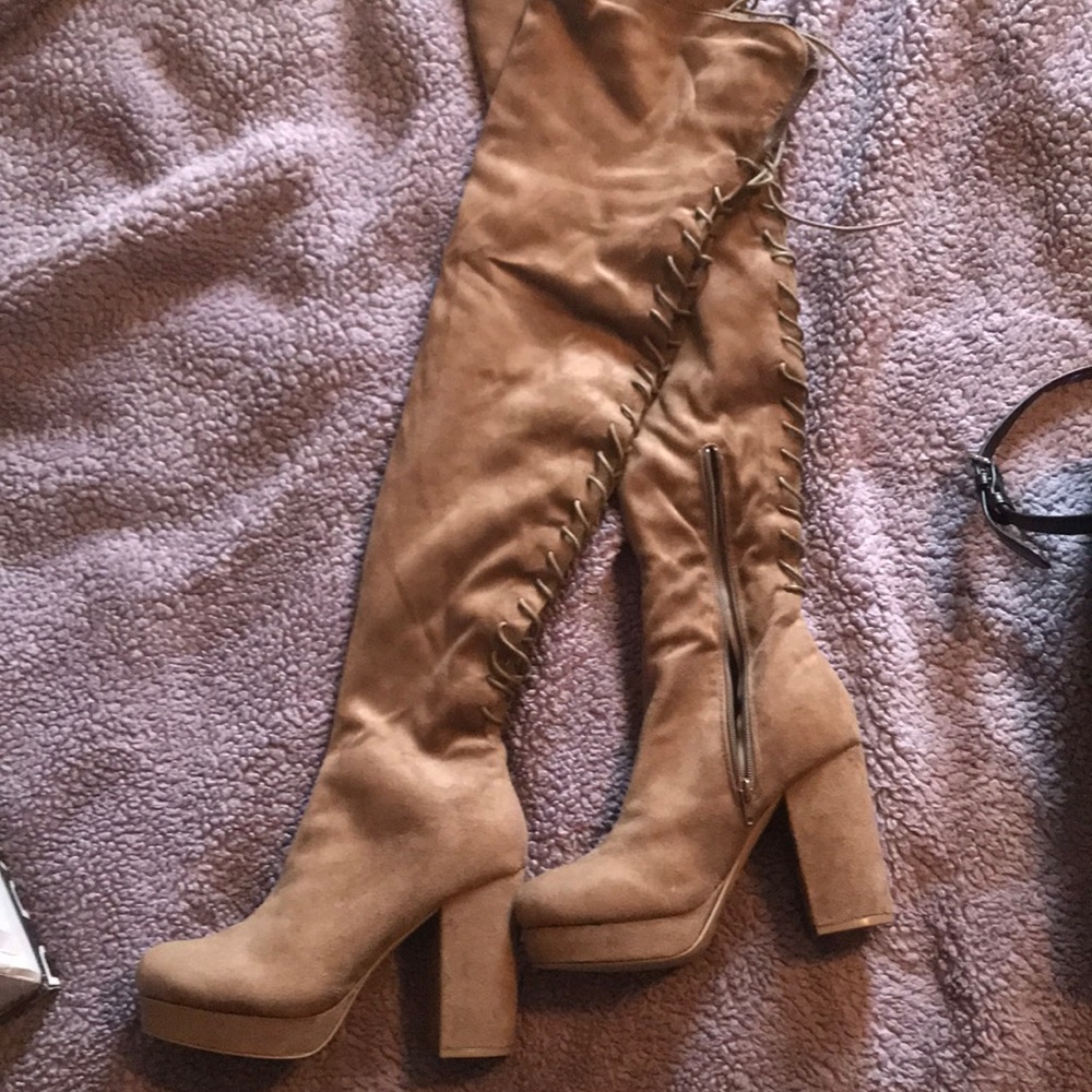 New without tags size 9 over knee boots